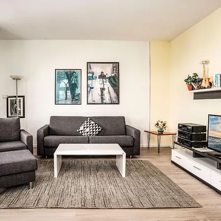10 Haus Metropol Villa *